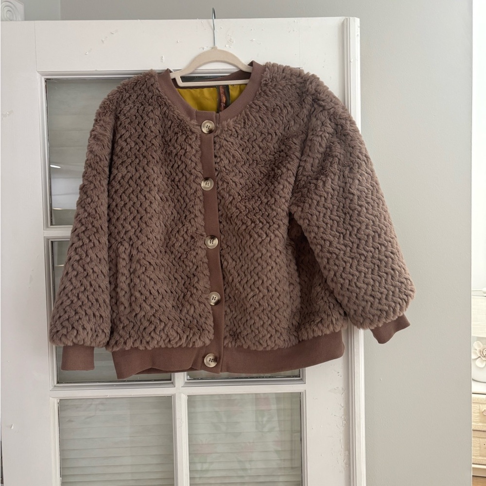 ArattA Jacket… little furry, fun jacket, Cousi and Beautiful